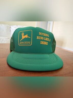 Vintage (90s?) John Deere Trucker Cap